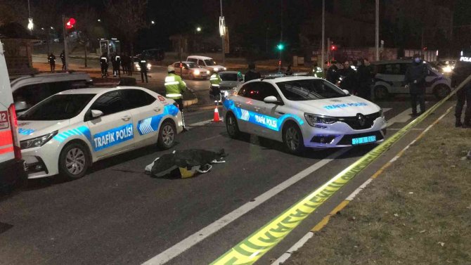 Elazığ’da aracın çarptığı genç hayatını kaybetti