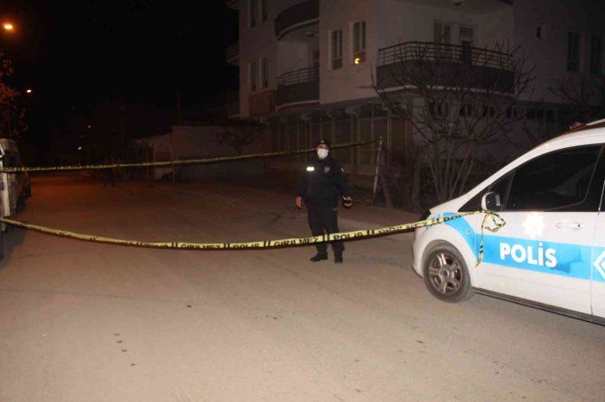 Sokak ortasında silahlı saldırı: 1 yaralı