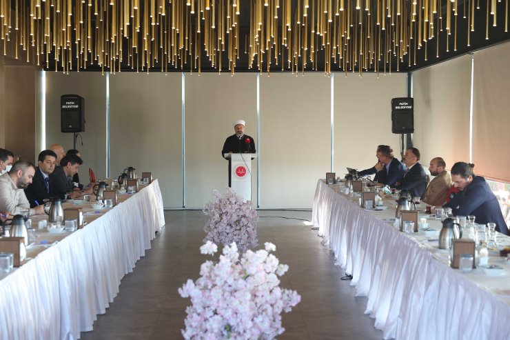 Diyanet İşleri Başkanı Erbaş, ulusal medya yöneticileriyle bir araya geldi