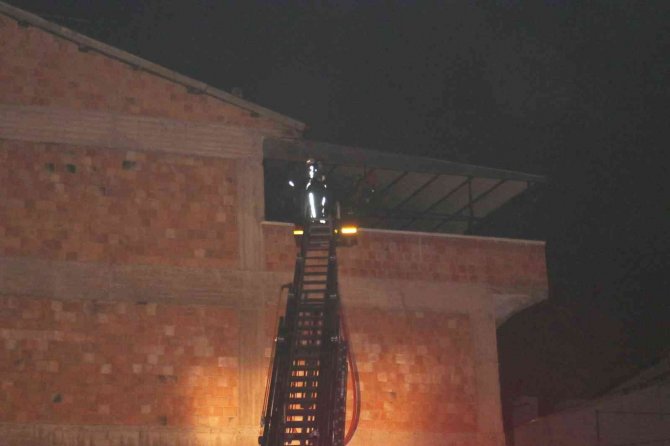 Malatya’da ev yangını: 1 yaralı