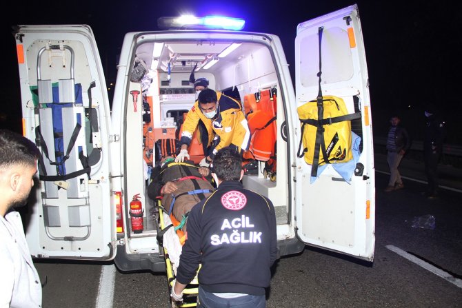 Otomobilin çarptığı bisikletli yaşlı adam ağır yaralandı