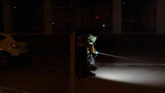 Dini nikahlı eşinin otomobiline bomba düzeneği yerleştirdi