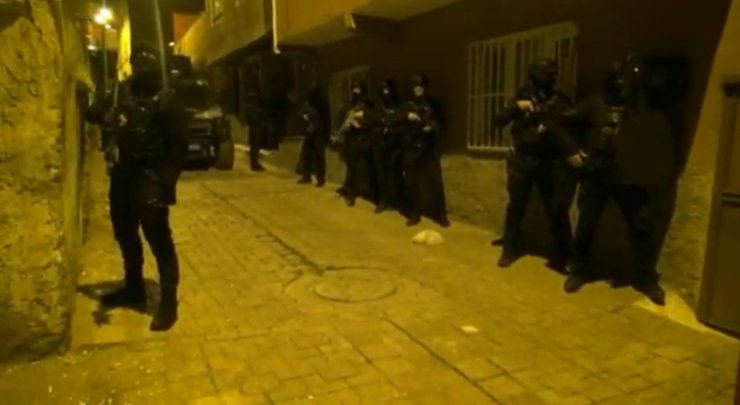 Diyarbakır’da terör operasyonu: 4 gözaltı