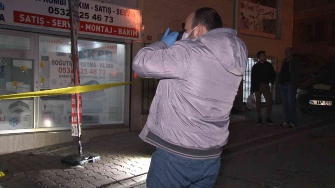 İş yerini kuşun yağmuruna tuttular