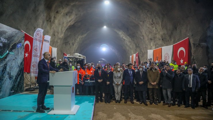 Karaismailoğlu: Uzayda da Türkiye gücünü bütün dünyaya hissettiriyor