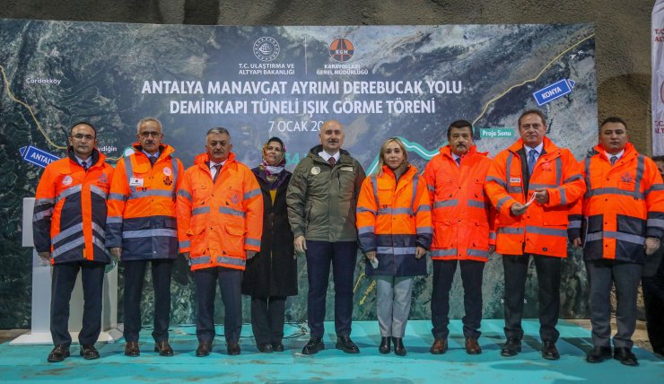 Karaismailoğlu: Uzayda da Türkiye gücünü bütün dünyaya hissettiriyor