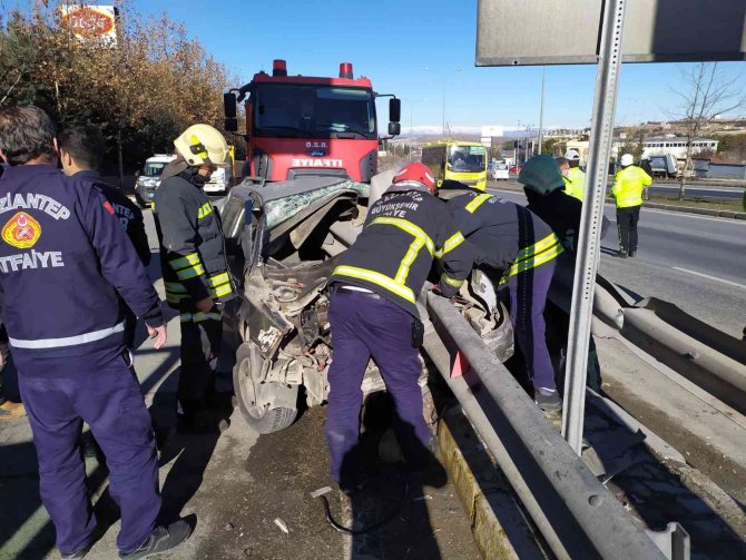 Kazada ağır yaralanan genç sürücü yaşam savaşını kaybetti