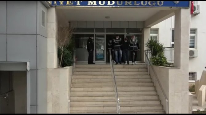 Kendilerini polis ve savcı olarak tanıttılar. Sonra olanlar oldu!