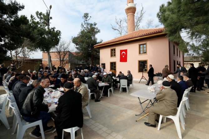 Tarihî cami yeniden ibadete açıldı