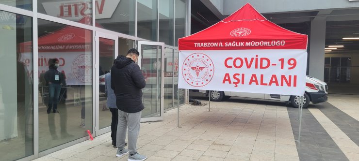 Trabzonsporlu taraftarlar için stadyum dışına aşırı çadırı