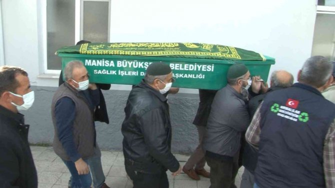 Yaşarken sırtında, öldüğünde omuzunda taşıdı