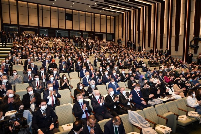 Bakan Akar: “Yunanistan, kuzu postuna bürünerek mağdur imajı vermeye çalışmakta”