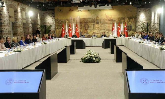 Bakan Nebati’den kadın istihdamı mesajı