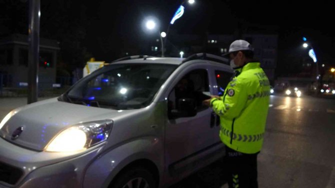 Batman’da 1200 polisle "şehit bekçi Abdürrezzak Kanat huzur ve güven" uygulaması yapıldı