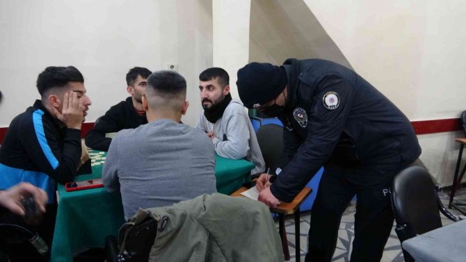 Batman’da 1200 polisle "şehit bekçi Abdürrezzak Kanat huzur ve güven" uygulaması yapıldı