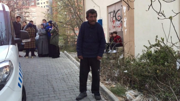 Elinde sigarayla uyuya kaldı! Yangında hayatını kaybetti