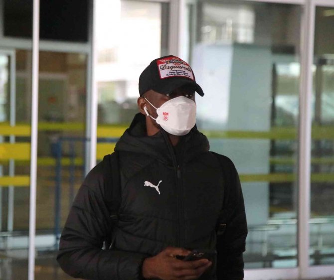 Sivasspor kafilesi Konya’ya ulaştı