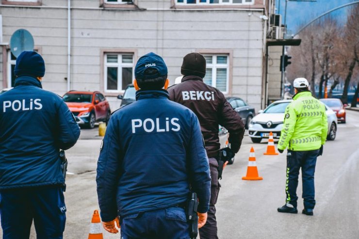 Ülke genelinde aranan 588 kişi yakalandı