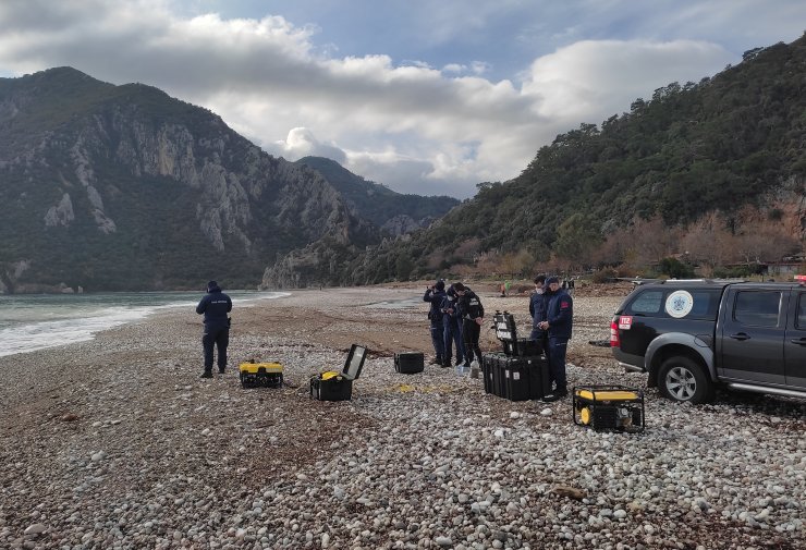 Antalya'da suda kaybolan turisti arama çalışmaları sürüyor