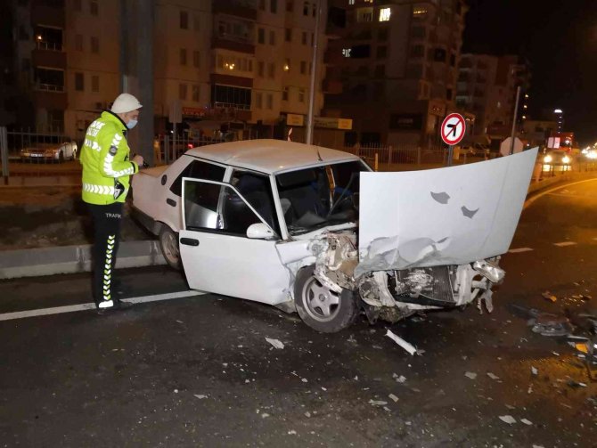 Araçla polisten kaçarken kaza yapan alkollü sürücü yaralı olarak yakalandı