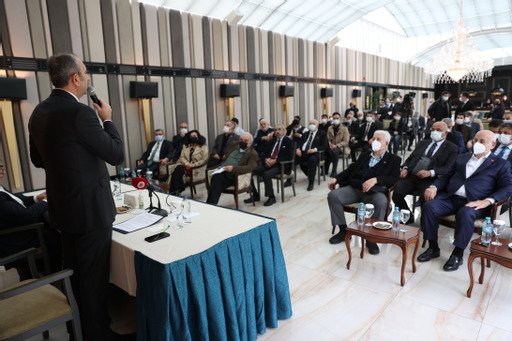 Bakan Gül: Türkiye'de artık darbe anayasasına son vermenin vakti gelmiştir