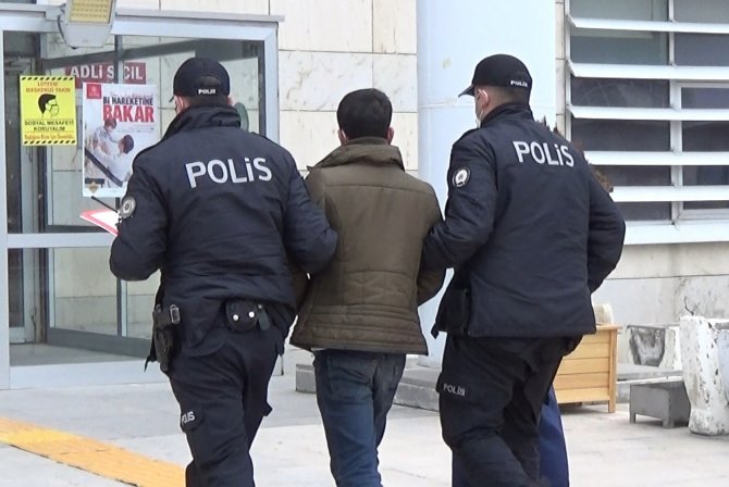 Elazığ’da 7 iş yeri ve bir aracın camını kırıp hırsızlık yapan şüpheli tutuklandı