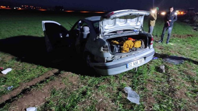 Otomobil şarampole devrildi: 1 ölü, 4 yaralı