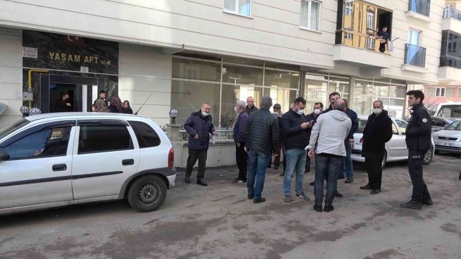 Tartıştığı karısını bacağından bıçakladı