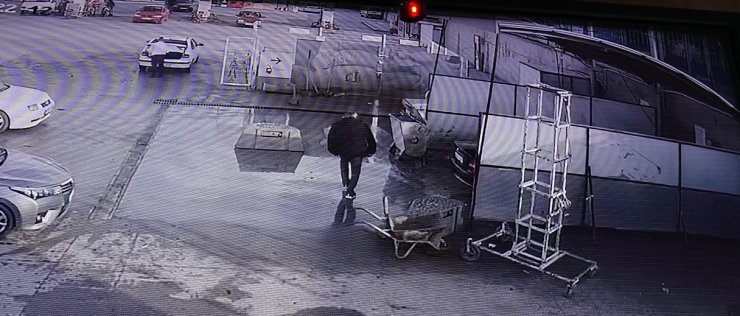 20 yıl hapisle aranan hükümlü otomobilini yıkarken yakalandı