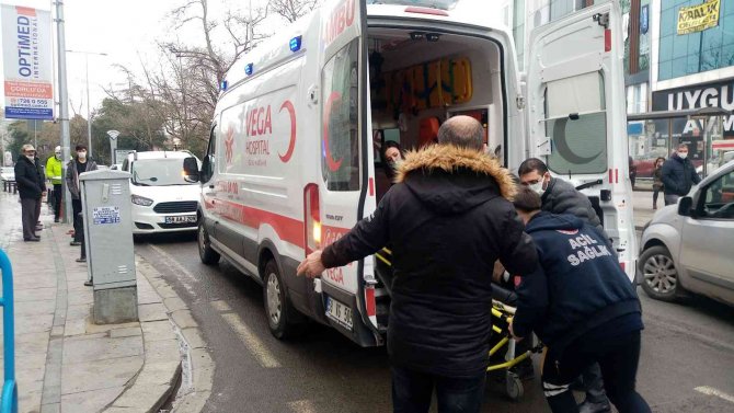 Aracın çarptığı yaya yaralandı