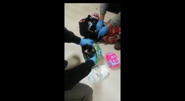 Bebek bezinden uyuşturucu çıktı