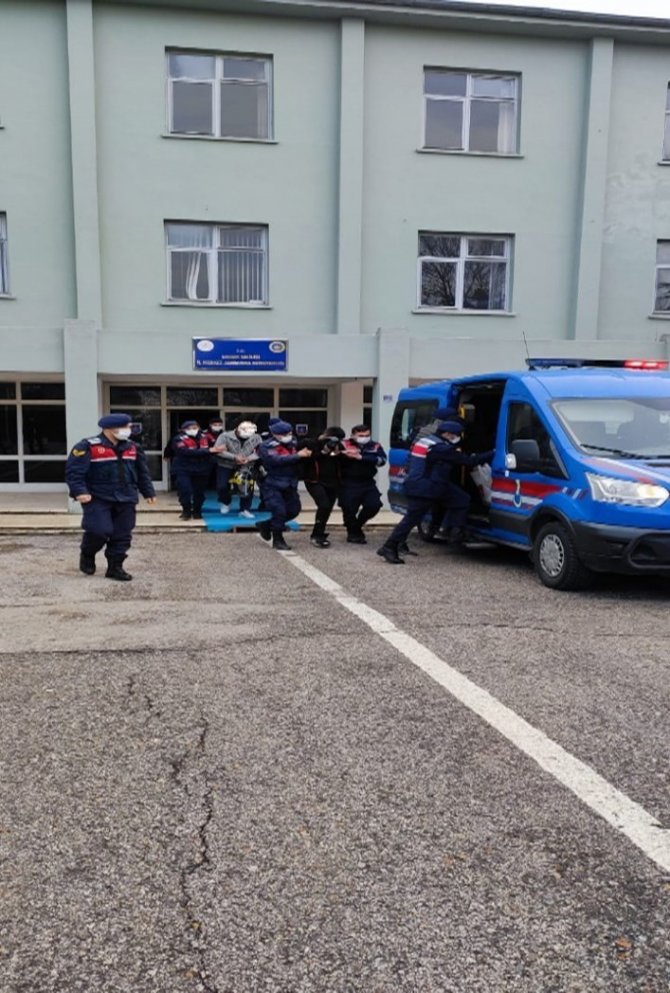Çorum’da oluşturulan özel ekipler, 7 hırsızı kıskıvrak yakaladı