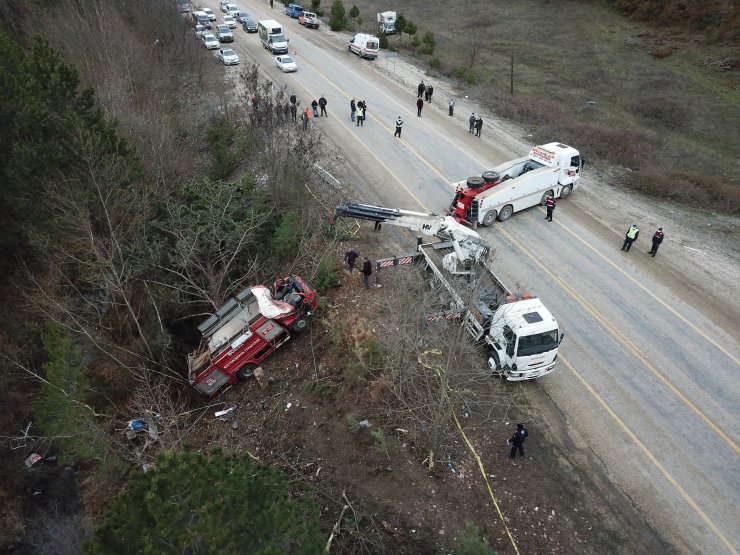 Göreve giden itfaiye aracı devrildi: 4 personel hayatını kaybetti