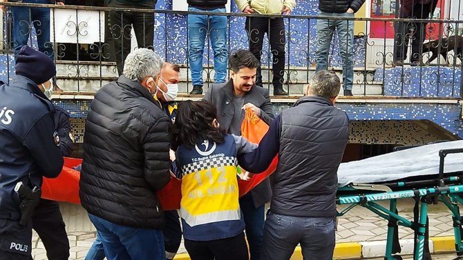 İş başında kendini vurdu, ağır yaralı olarak hastaneye kaldırıldı