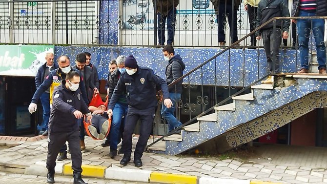 İş başında kendini vurdu, ağır yaralı olarak hastaneye kaldırıldı