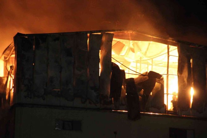 Karaman’da fabrika yangını