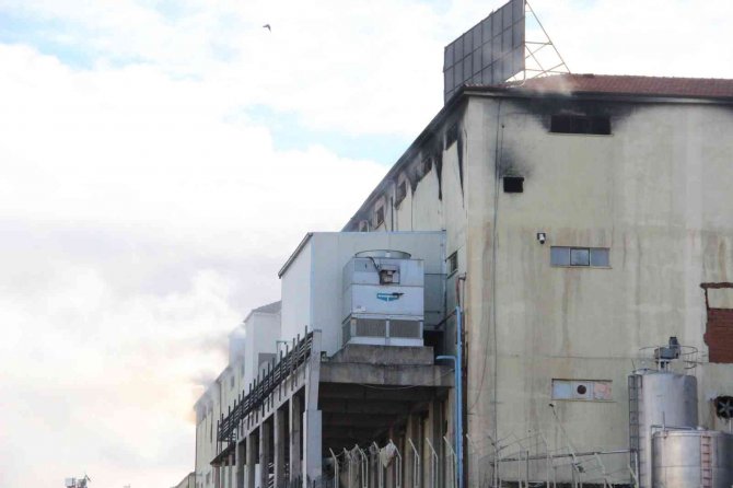 Karaman’da yanan bisküvi fabrikasındaki hasarın boyutu gün ağırınca ortaya çıktı