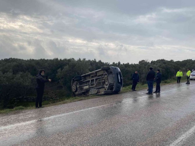 Yağmurla gelen kaza: 2 yaralı