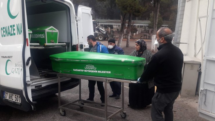 12 yaşındaki ağabeyinin kazara vurduğu Medine, toprağa verildi