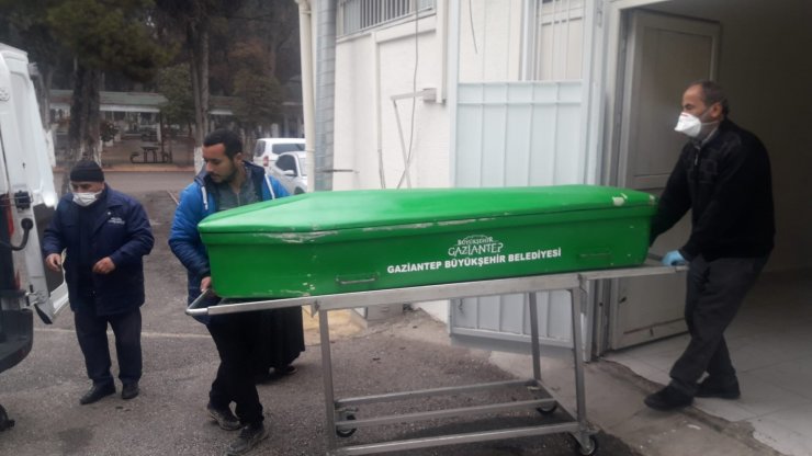 12 yaşındaki ağabeyinin kazara vurduğu Medine, toprağa verildi