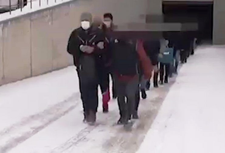 16 FETÖ şüphelisinden 3'ü tutuklandı