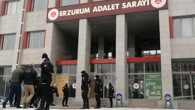 16 FETÖ şüphelisinden 3'ü tutuklandı