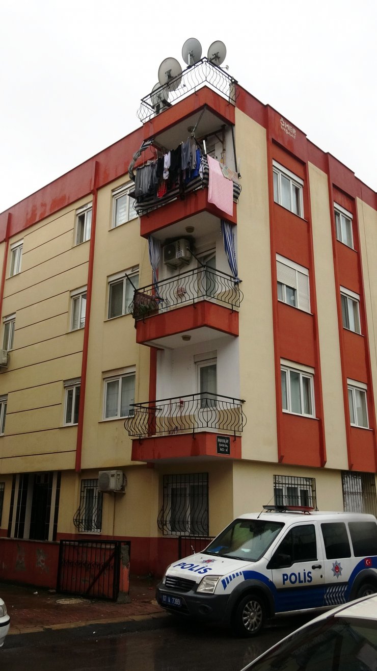 2 aylık bebeği olan Hayriye, ölü bulundu