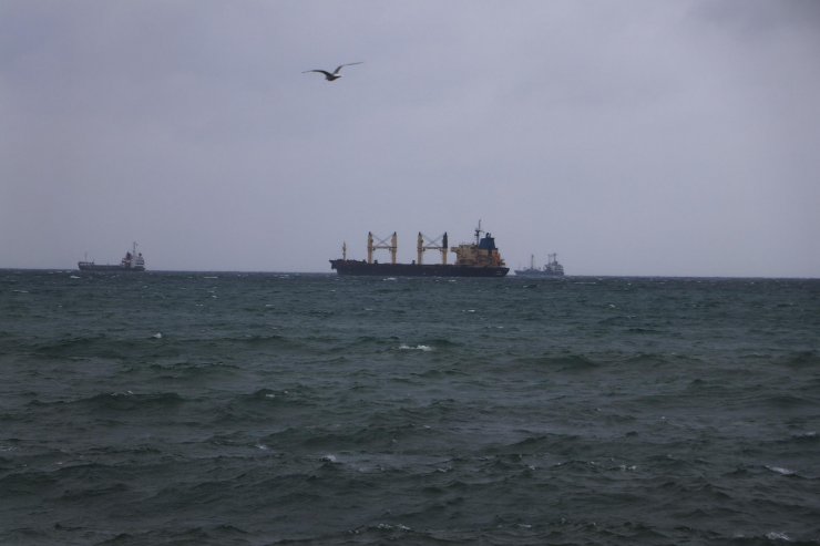 Deniz ulaşımına 'poyraz' engeli