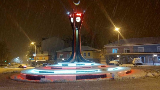 Denizli'de eğitime 1 gün kar tatili verildi