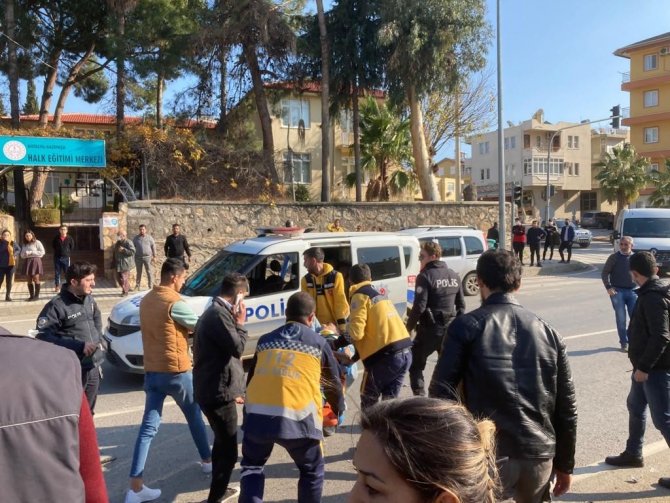 Eşini doğuma götüren ambulansı takip ederken kaza yapan babadan acı haber!