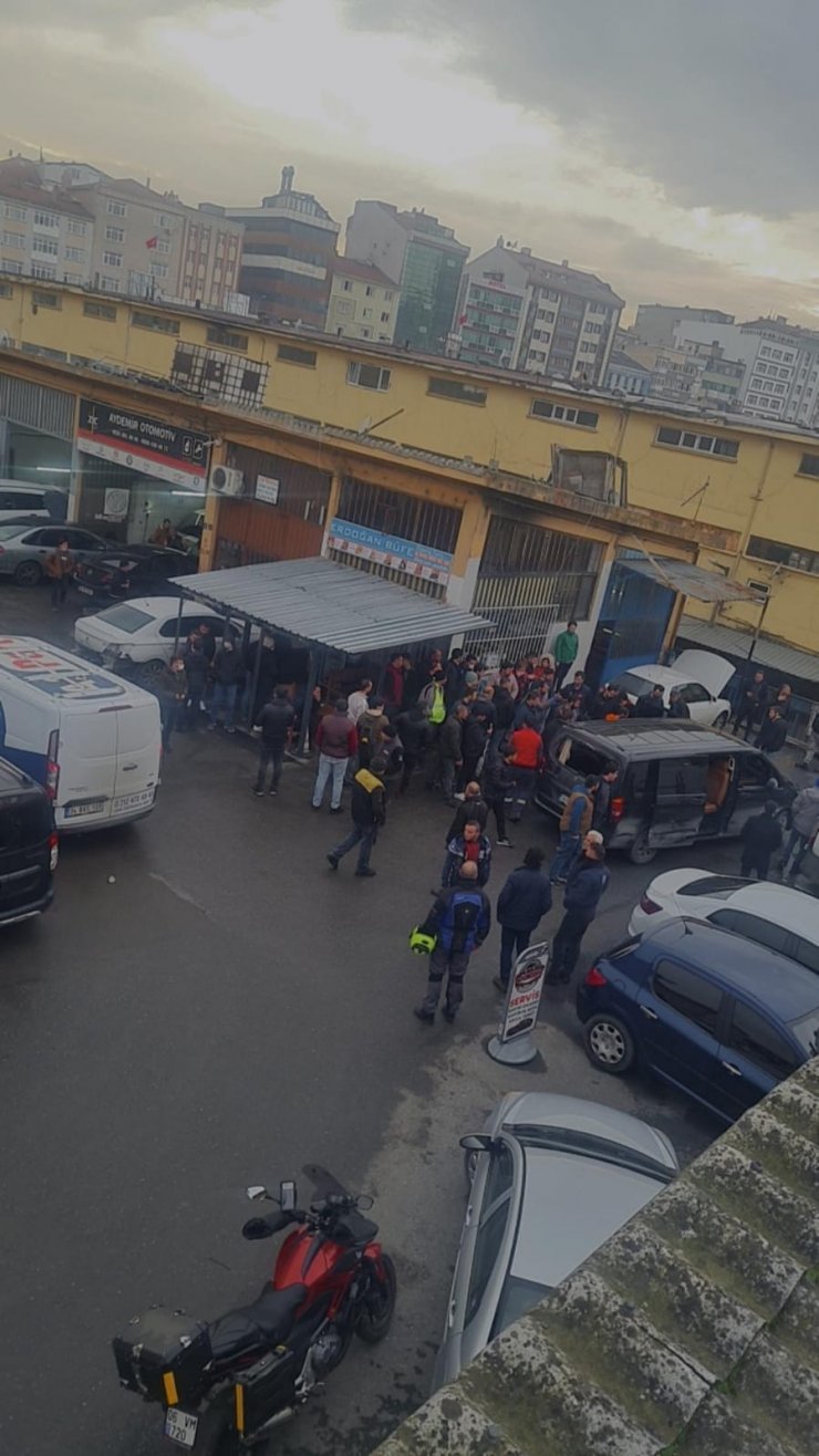 Film sahnelerini aratmayan taciz kovalamacası: Camı kırdı minibüsün içine atladı