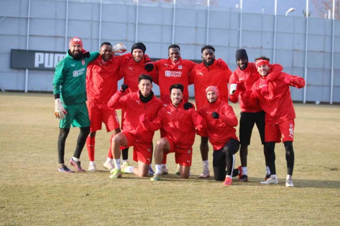 Sivasspor, lider Trabzon maçına hazırlanıyor