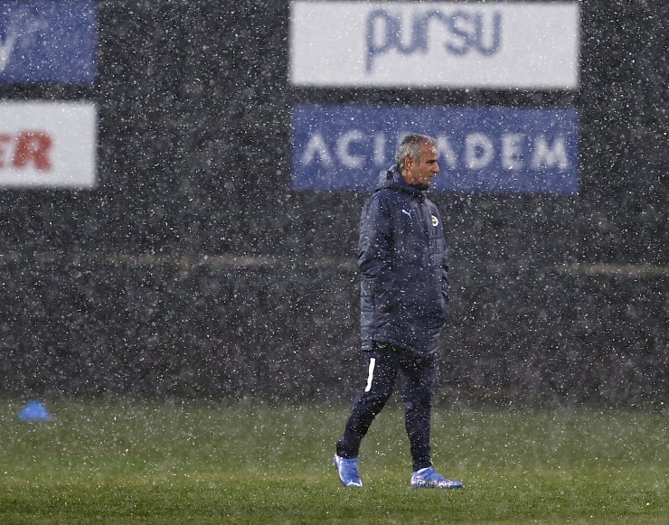 Fenerbahçe, İsmail Kartal yönetiminde çalıştı