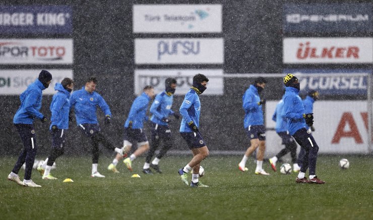 Fenerbahçe, İsmail Kartal yönetiminde çalıştı